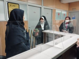 تقدیر از پرستاران درمانگاه حضرت علی اصغر (ع) توسط کادر اجرایی ، انجمن و شورای دانش آموزی دبستان فروغ حضرت خدیجه "س"